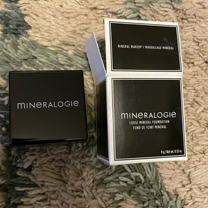 Mineralogies loose mineral foundation